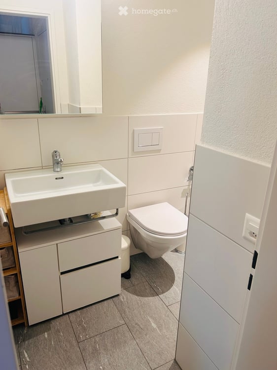 Charmantes urbanes Studio mit Balkon im Herzen von Zürich – Zähringerstrasse 6 4