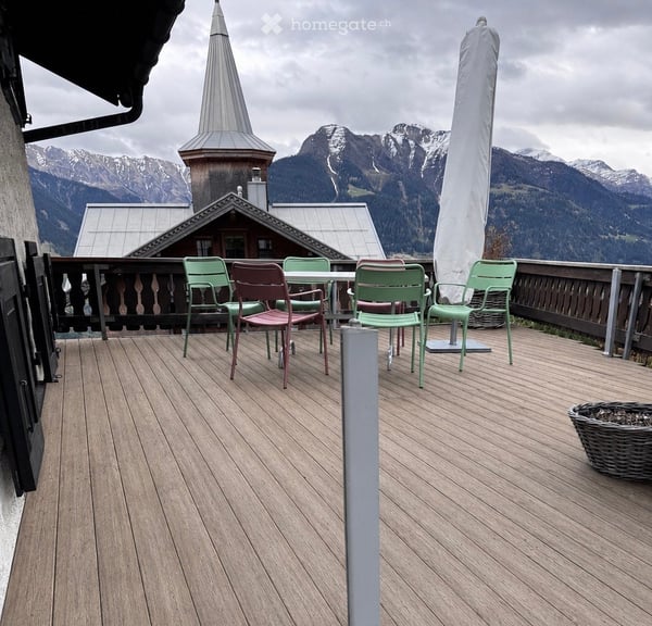 Charmante 1.5-Zimmer-Altbauwohnung mit Bergblick in Morissen 5