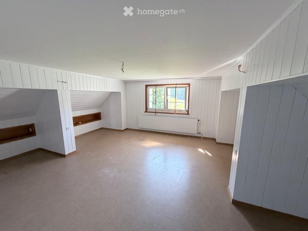 Grosszügige 5-Zimmer-Altbau-Dachwohnung mit Charakter und Naturverbundenheit ab sofort zu vermieten 17