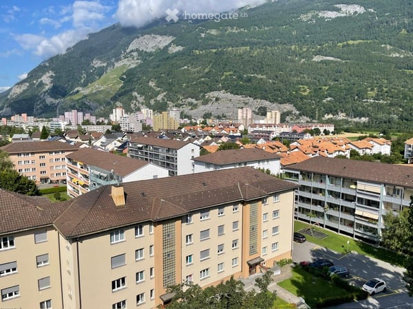 Charmante 8.5-Zimmer-Dachwohnung mit Panoramablick in Chur 4