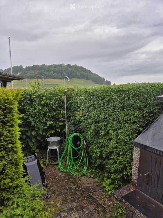 Vollständig eingerichtetes Mobilhome in Bestlage am Murtensee – Camping Pra Novy, Sugiez 12