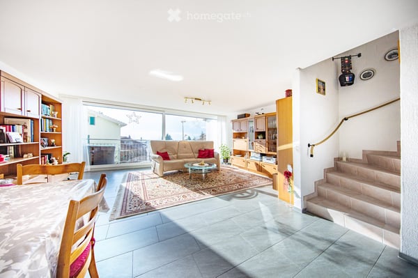 Sonnige 4½-Zimmer-Maisonettewohnung mit See- und Bergsicht in Gersau 2