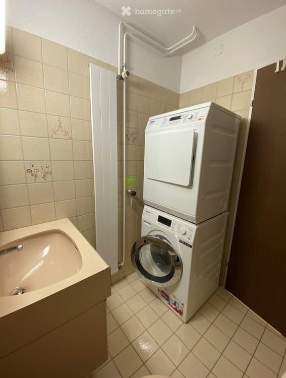 Charmante 2.5-Zimmer-Dachgeschosswohnung in Bassersdorf, möbliert 5