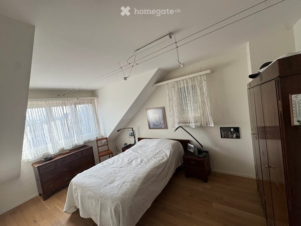 Charmante 5.5-Zimmer-Maisonette-Attikawohnung an der Zinzikerbergstrasse in Oberwinterthur 4