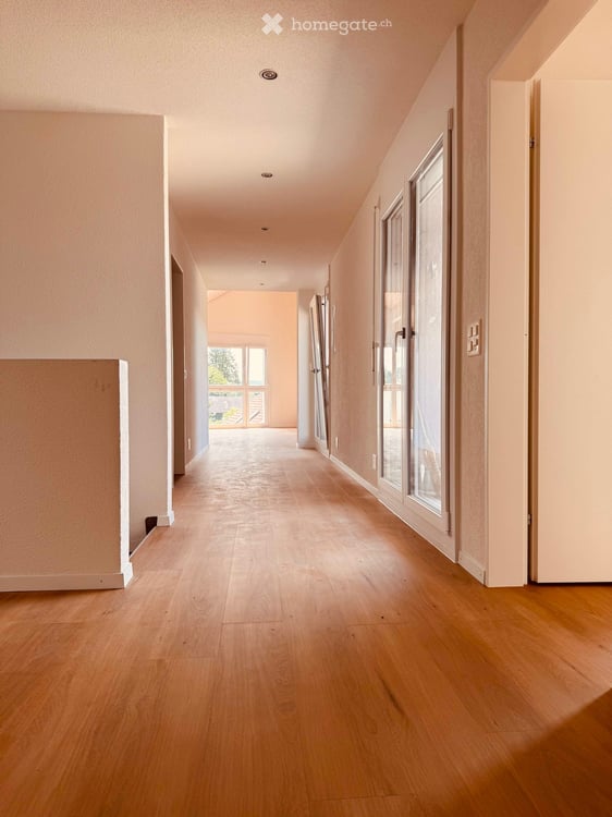 Exklusive  4½-Zimmer-Dachwohnung mit 125 m² Wohnfläche und 30 m² Sonnenterrasse an zentraler Lage 11