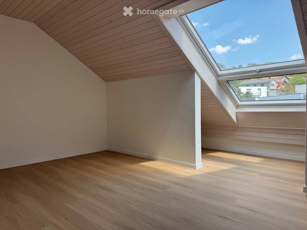 Exklusive  4½-Zimmer-Dachwohnung mit 125 m² Wohnfläche und 30 m² Sonnenterrasse an zentraler Lage 9
