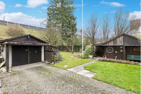 Charmantes 4.5-Zimmer-Doppelhaus mit grossem Garten an ruhiger Lage in Brugg 4