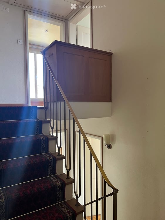 Vermietung befristet auf 2 Jahre, 4.5-Zimmer-Doppeleinfamilienhaus an ruhiger Lage in Zürich-Höngg 4