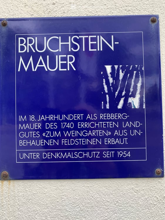 EXKLUSIV WOHNEN IM ZENTRUM VON HÖNGG - EINKAUF UND ÖV GLEICH NEBENAN 9