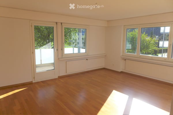 Helle 4.5-Zimmer-Wohnung mit Balkon und schöner Aussicht in Berneck 4