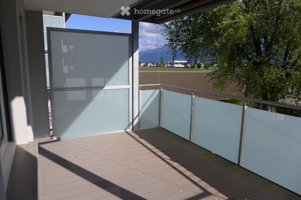 Helle 4.5-Zimmer-Wohnung mit Balkon und schöner Aussicht in Berneck 3