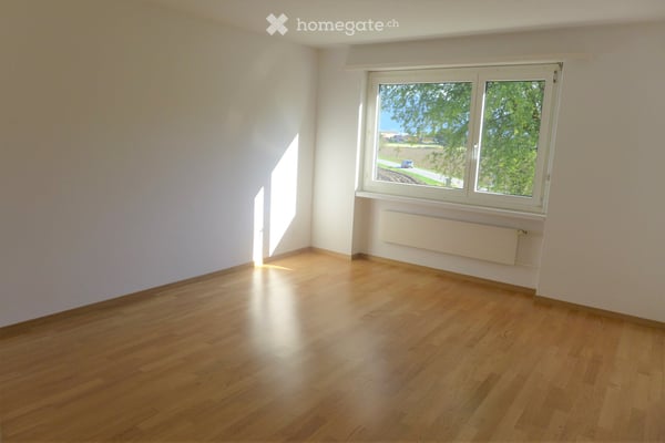 Helle 4.5-Zimmer-Wohnung mit Balkon und schöner Aussicht in Berneck 7