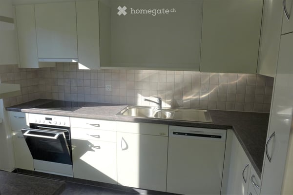 Helle 4.5-Zimmer-Wohnung mit Balkon und schöner Aussicht in Berneck 9