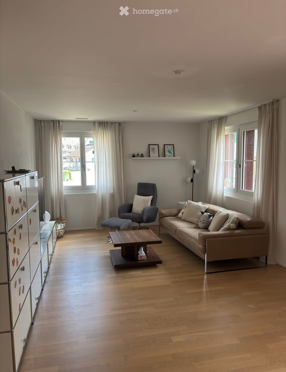Grosszügige 3.5-Zimmer-Wohnung in Oberhasli 2