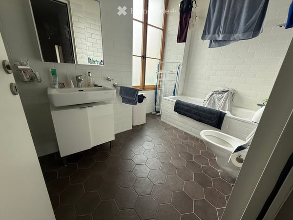 Spacious 5.5-Room Apartment with Balcony & Nice View in Lausanne - Free 1st September 3