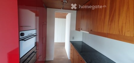 Charmante 4.5-Zimmer-Dachwohnung an der Weidstrasse in Zug 8