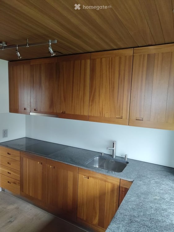 Charmante 4.5-Zimmer-Dachwohnung an der Weidstrasse in Zug 9