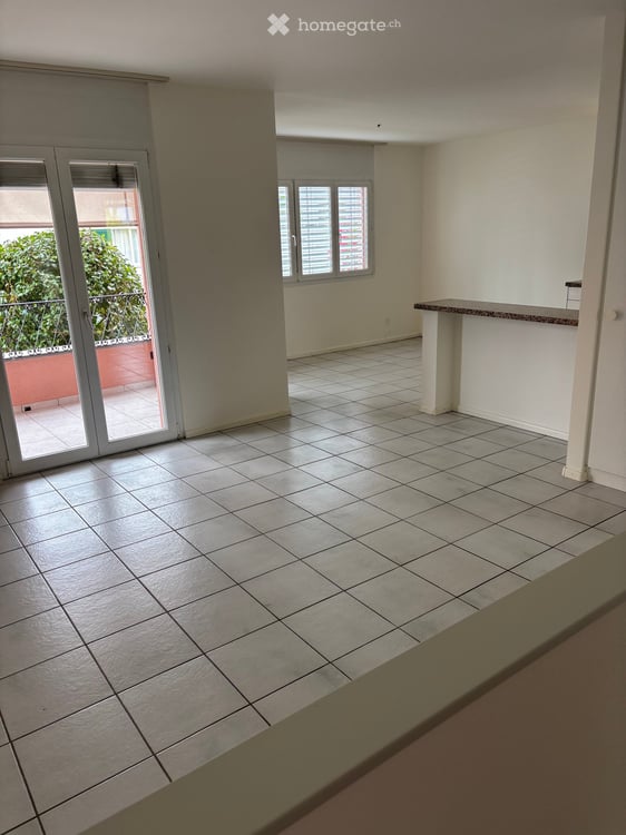 3.5-Zimmer-Wohnung in Ascona – sofort verfügbar Appartamento 3,5 vani, disponibile da subito 3