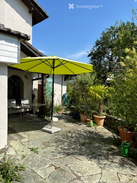 Nachmieter*innen für Charmanten 4.5-Zimmer-Hausteil mit Seeblick in Horgen (einseitig angebaut) 2