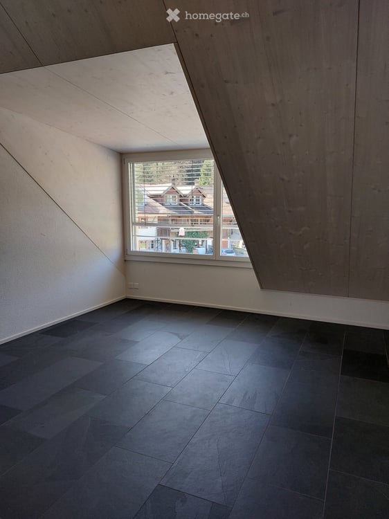 Moderne 3.5-Zimmer-Dachwohnung mit Balkon und schöner Aussicht in Bauma 7
