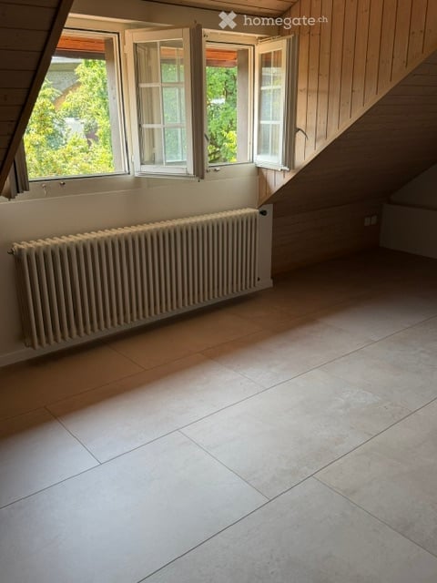 Heimelige neu sanierte Dachwohnung im Herzen der Altstadt Baden 2