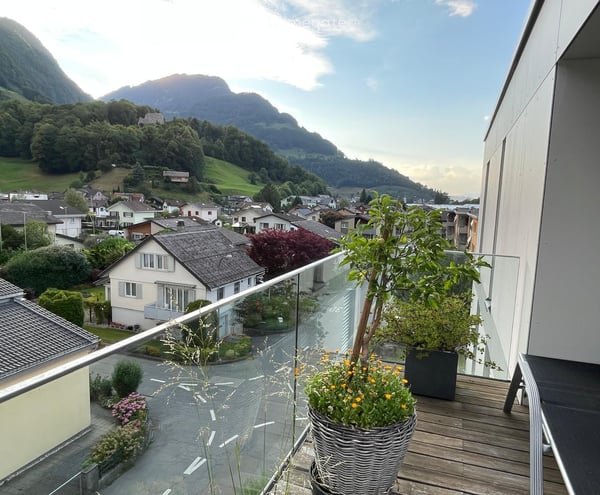 Traumhafte 4.5 Zimmer Attikawohnung mit Bergblick in Oberurnen 3