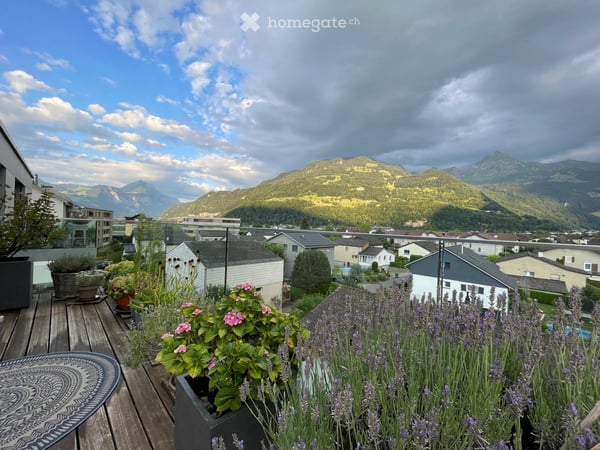 Traumhafte 4.5 Zimmer Attikawohnung mit Bergblick in Oberurnen 2