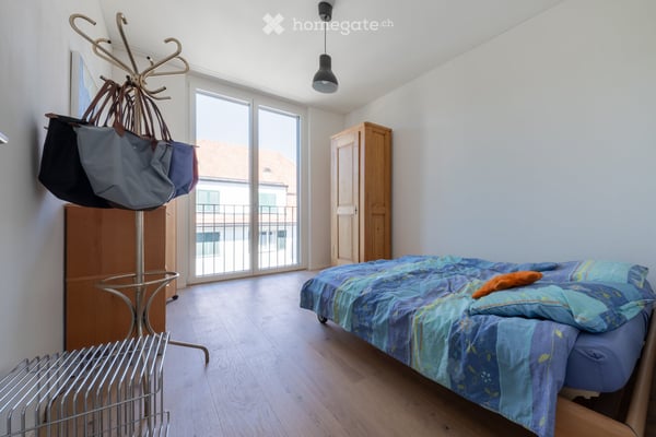 Moderne 4.5-Zimmer-Neubauwohnung, zentrale Lage, grosser Balkon 7