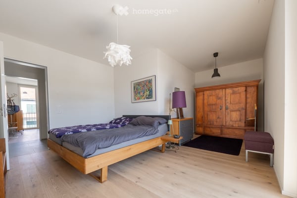 Moderne 4.5-Zimmer-Neubauwohnung, zentrale Lage, grosser Balkon 6
