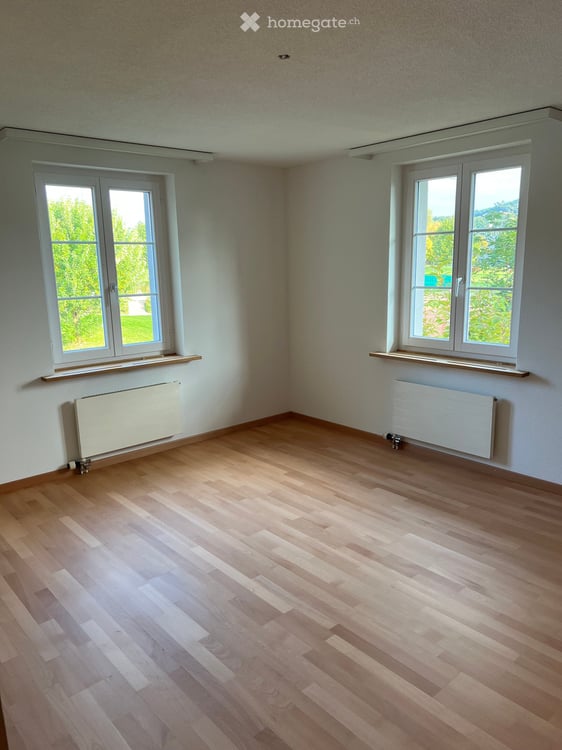 Charmante 5.5-Zimmer-Duplex-Wohnung mit Kamin und Balkon zentrumsnah in Gossau 4