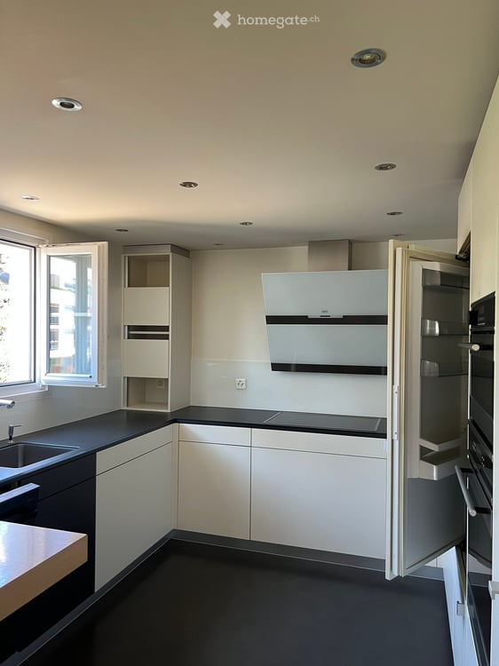 Charmante 5.5-Zimmer-Duplex-Wohnung mit Kamin und Balkon zentrumsnah in Gossau 7