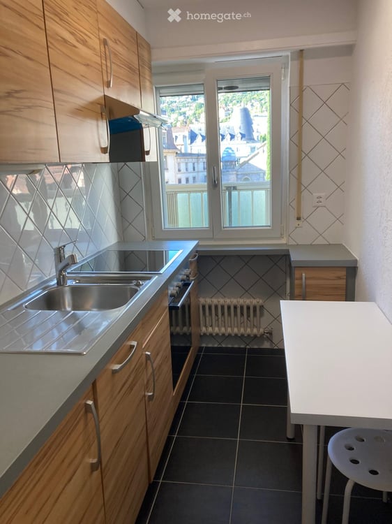 Charmant appartement de 1.5 pièces meublé avec balcon à Montreux 2