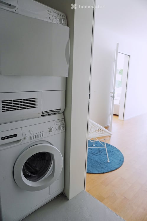 Möblierte 2.5-Zimmer-Wohnung mit separatem Eingang, eigenem Gartensitzplatz und Parkplatz 8