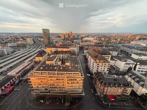 Möblierte 2.5-Zimmer-Wohnung im 18. Stock mit Weitblick – Zürich Oerlikon 1