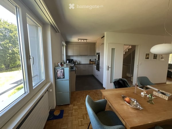 6-1/2-Zimmer-Reihenhaus in Schliern bei Köniz mit Gartensitzplatz, Aussicht und eigenem Parkplatz 6