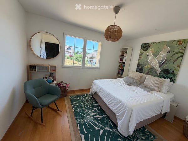 Spacious 6.5-Room Duplex Apartment for Rent in Gilly 6