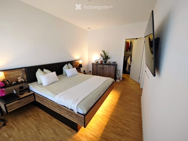 Moderne 2.5-Zimmer-Wohnung mit Balkon und schöner Aussicht in Dübendorf 7