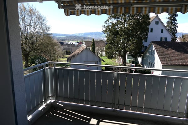 Attraktive 1.5-Zimmer-Wohnung mit Garage in Weiningen ZH 2