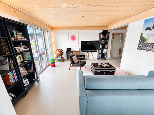 Moderne 4.5-Zimmer-Dachwohnung mit Weitblick – Wohnen, wo andere ihre Freizeit verbringen 2