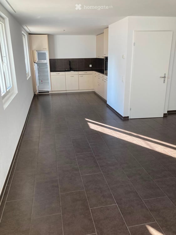 4.5-Zimmer-Wohnung EG mit 1.5 Zimmer Atelier UG – ab 1. Sept 2026 (ab 20 Aug 2026) verfügbar 5