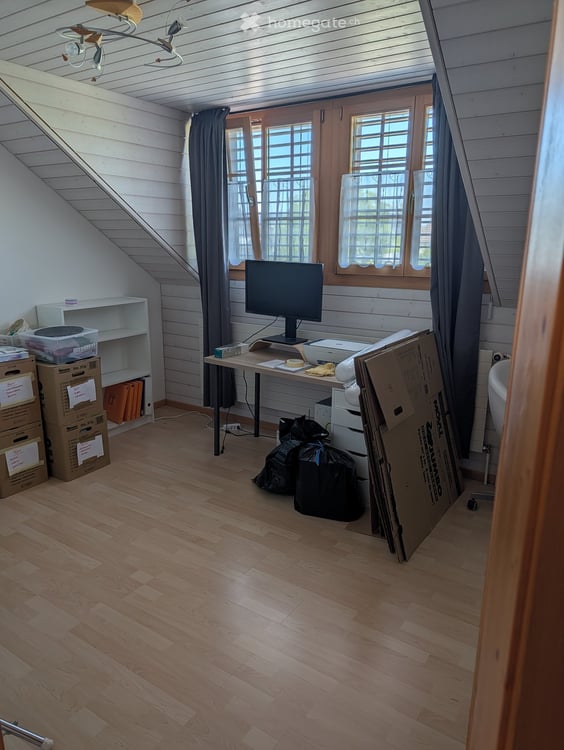 Gemütliche 3.5-Zimmer-Wohnung mit Balkon in Mönchaltorf 10