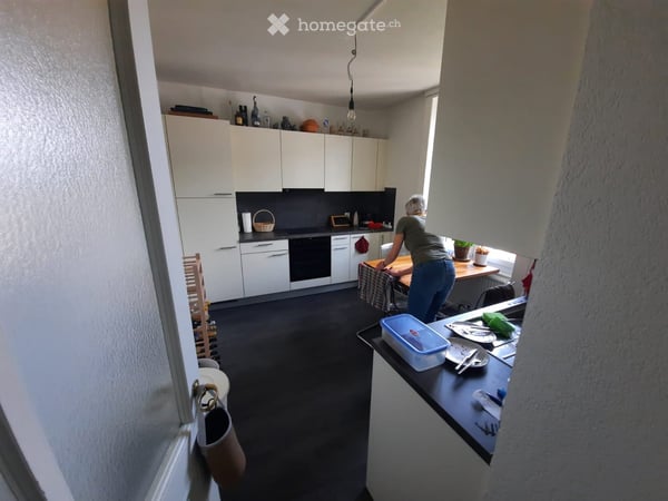 Charmante 3-Zimmer-Wohnung mit Balkon im Altbau – Lausanne, 1007 3