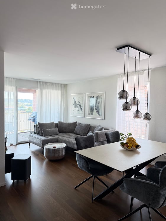 Moderne 3.5-Zimmer-Wohnung im 6. Obergeschoss in Regensdorf