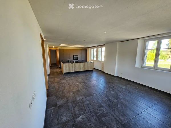 Charmant duplex de 5.5 pièces à Les Bois 4