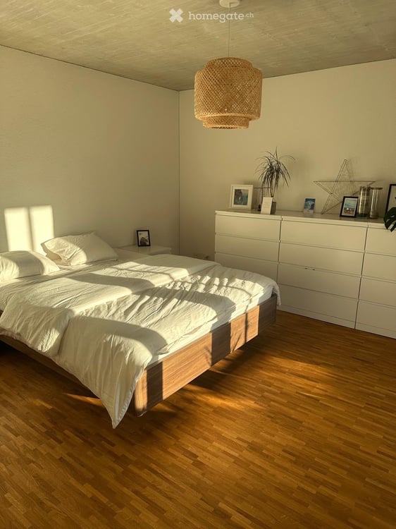 Moderne 3.5-Zimmer-Wohnung mit grossem Balkon 3