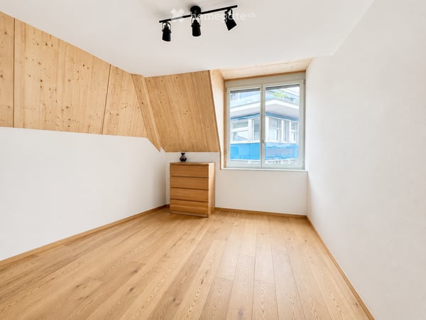Wunderschöne Dachwohnung mit toller Terrasse zu vermieten! 4