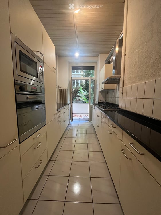 Charmante 1-Zimmer-Altbauwohnung mit Balkon an der Turnerstrasse, Zürich 3