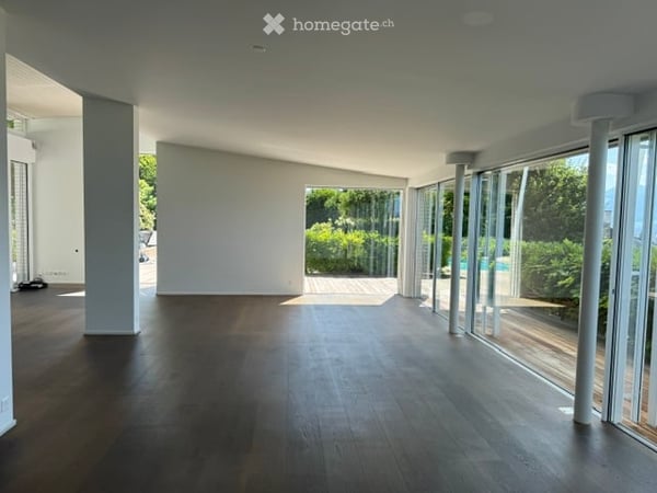 Exklusives 6.5-Zimmer-Einfamilienhaus mit Pool und Seesicht in Jona 12