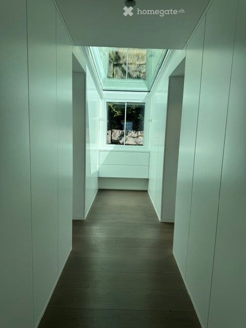 Exklusives 6.5-Zimmer-Einfamilienhaus mit Pool und Seesicht in Jona 14
