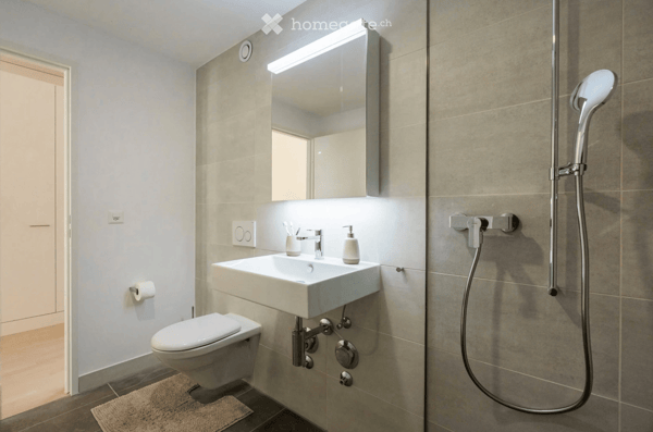 Moderne 1.5 Zimmer Neubauwohnung mit extrem viel Stauraum, Terrasse und Blick ins Grüne 2